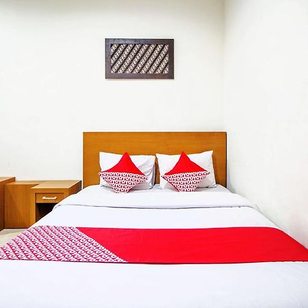 Super Oyo 250 De'Gadri Ndalem Hotel Jarakan Luaran gambar