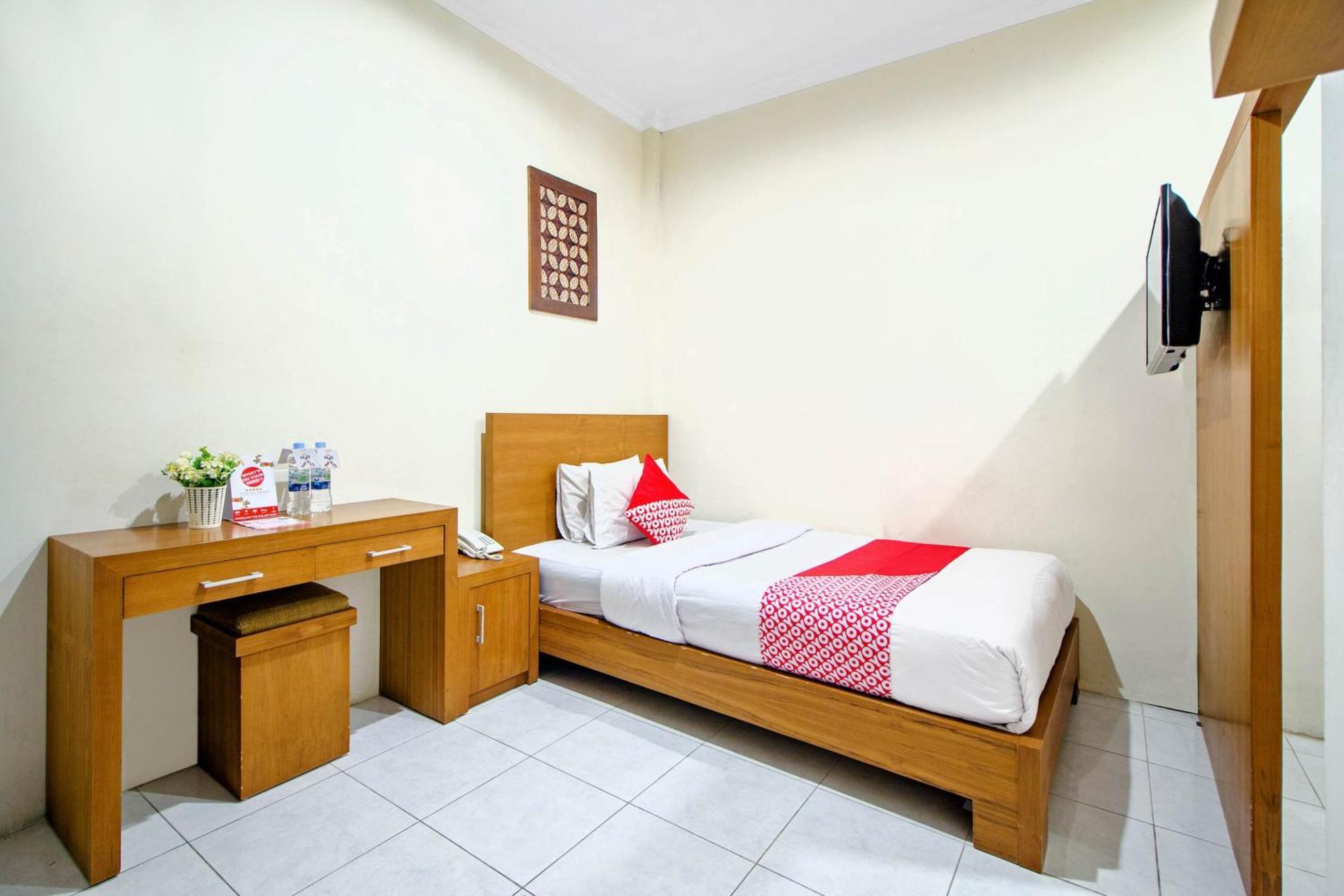 Super Oyo 250 De'Gadri Ndalem Hotel Jarakan Luaran gambar