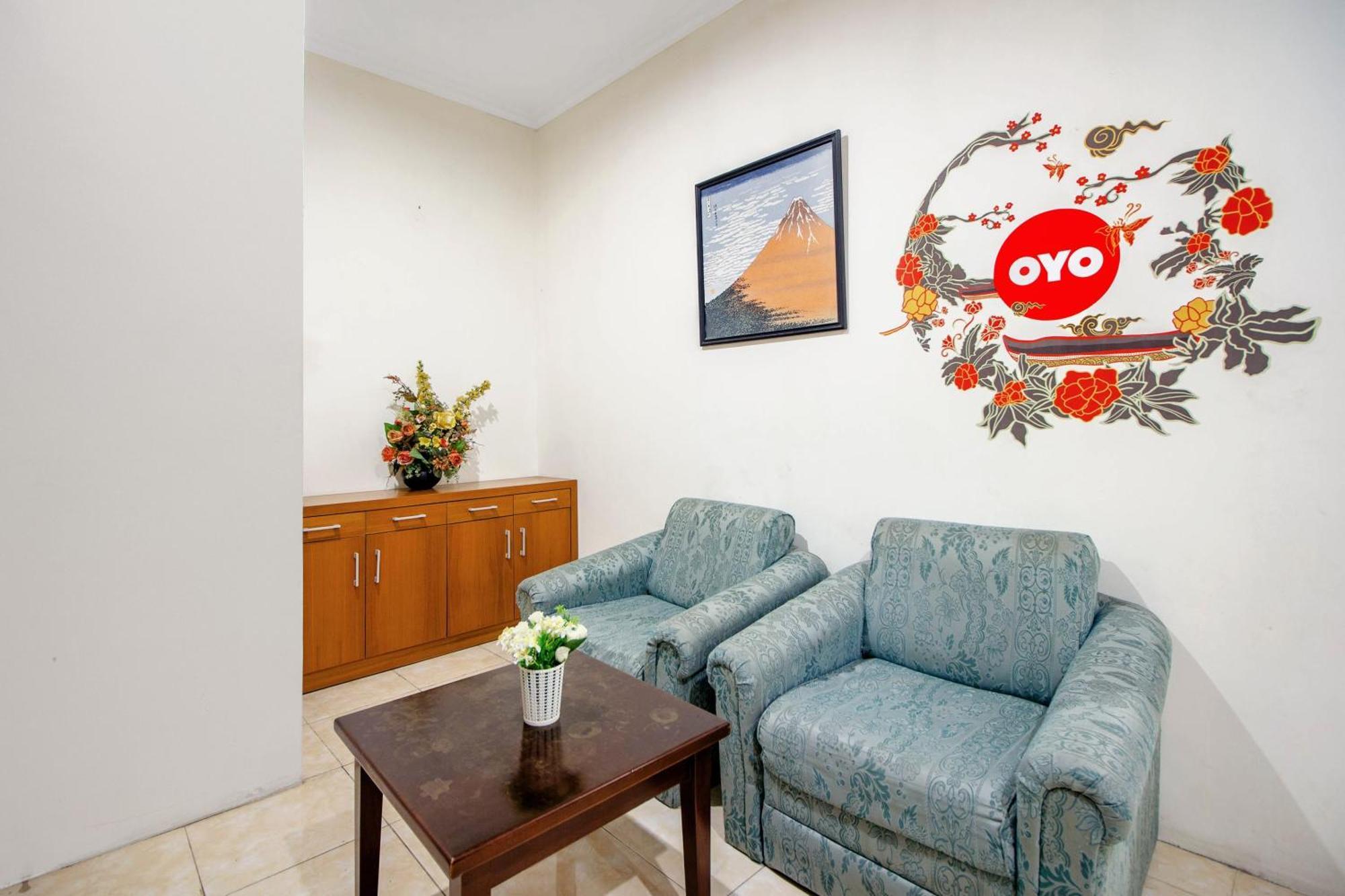 Super Oyo 250 De'Gadri Ndalem Hotel Jarakan Luaran gambar