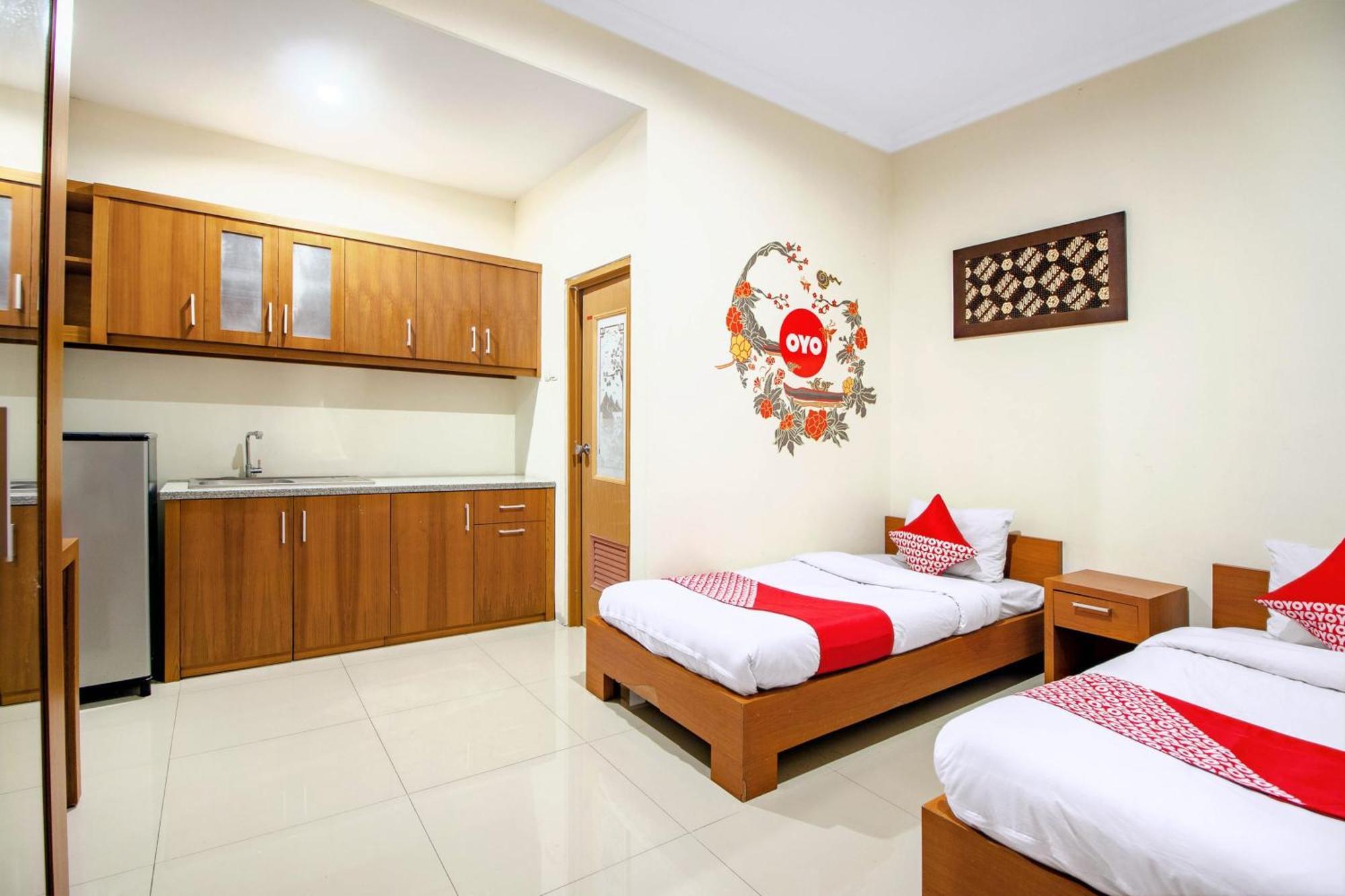 Super Oyo 250 De'Gadri Ndalem Hotel Jarakan Luaran gambar