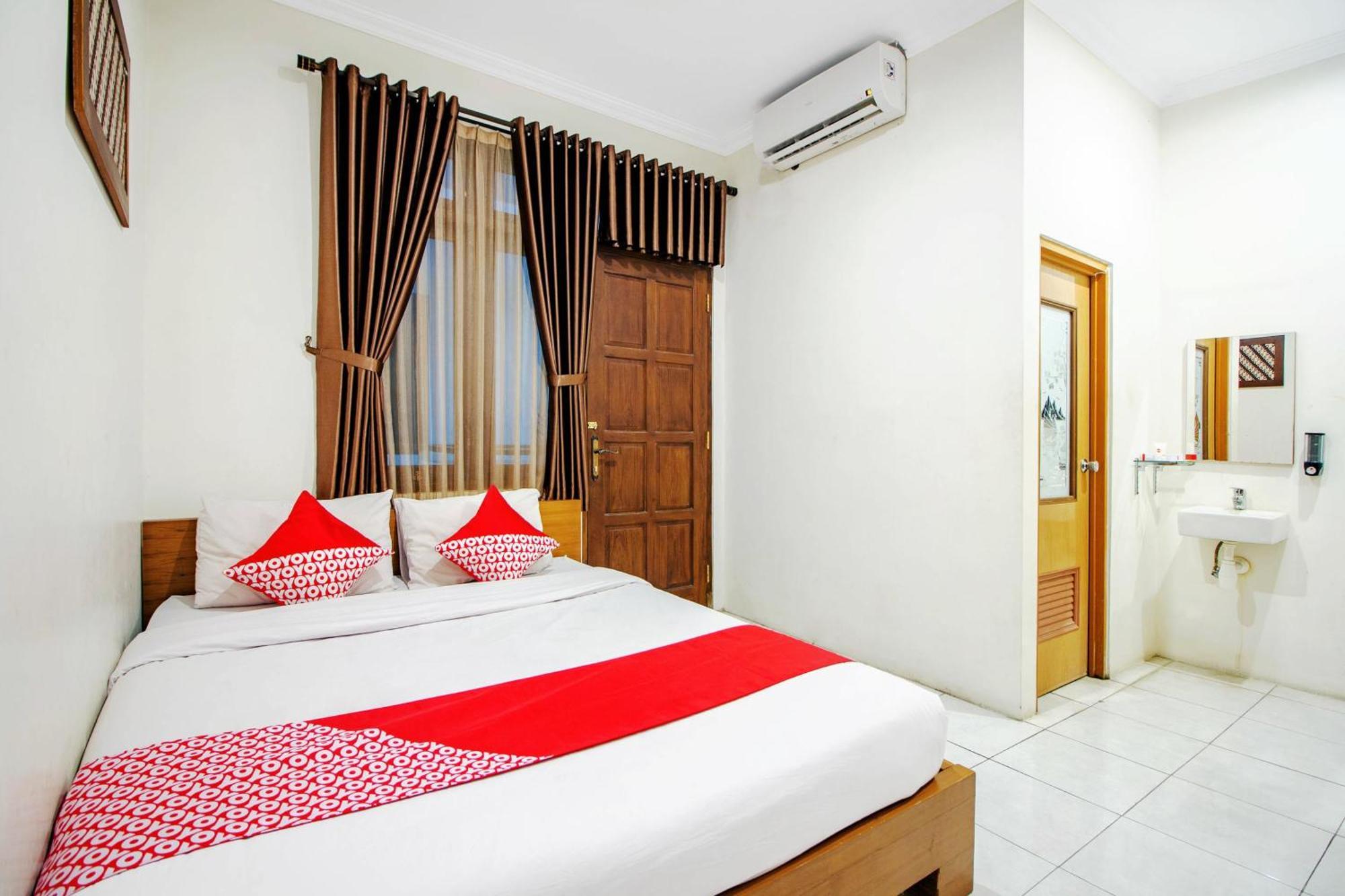 Super Oyo 250 De'Gadri Ndalem Hotel Jarakan Luaran gambar